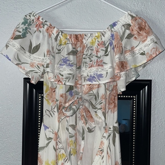 Floral Maxi Dress - Picture 5 of 11